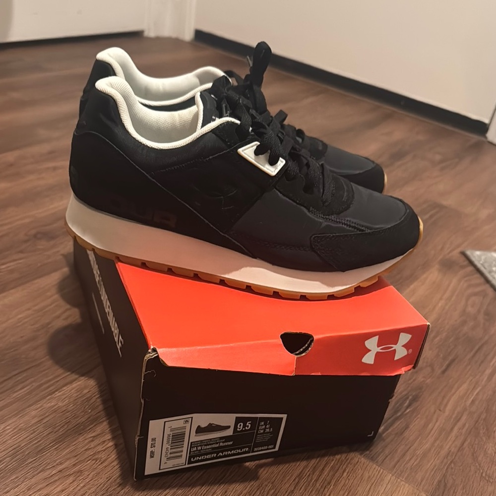 Under Armour Women’s Black W Essential Runner Sneakers